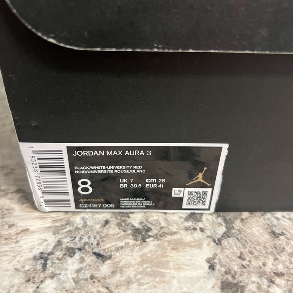 SOLD Jordan Max Aura - Picture 6 of 7